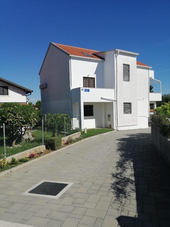 Apartment Niva 닌 외부 사진
