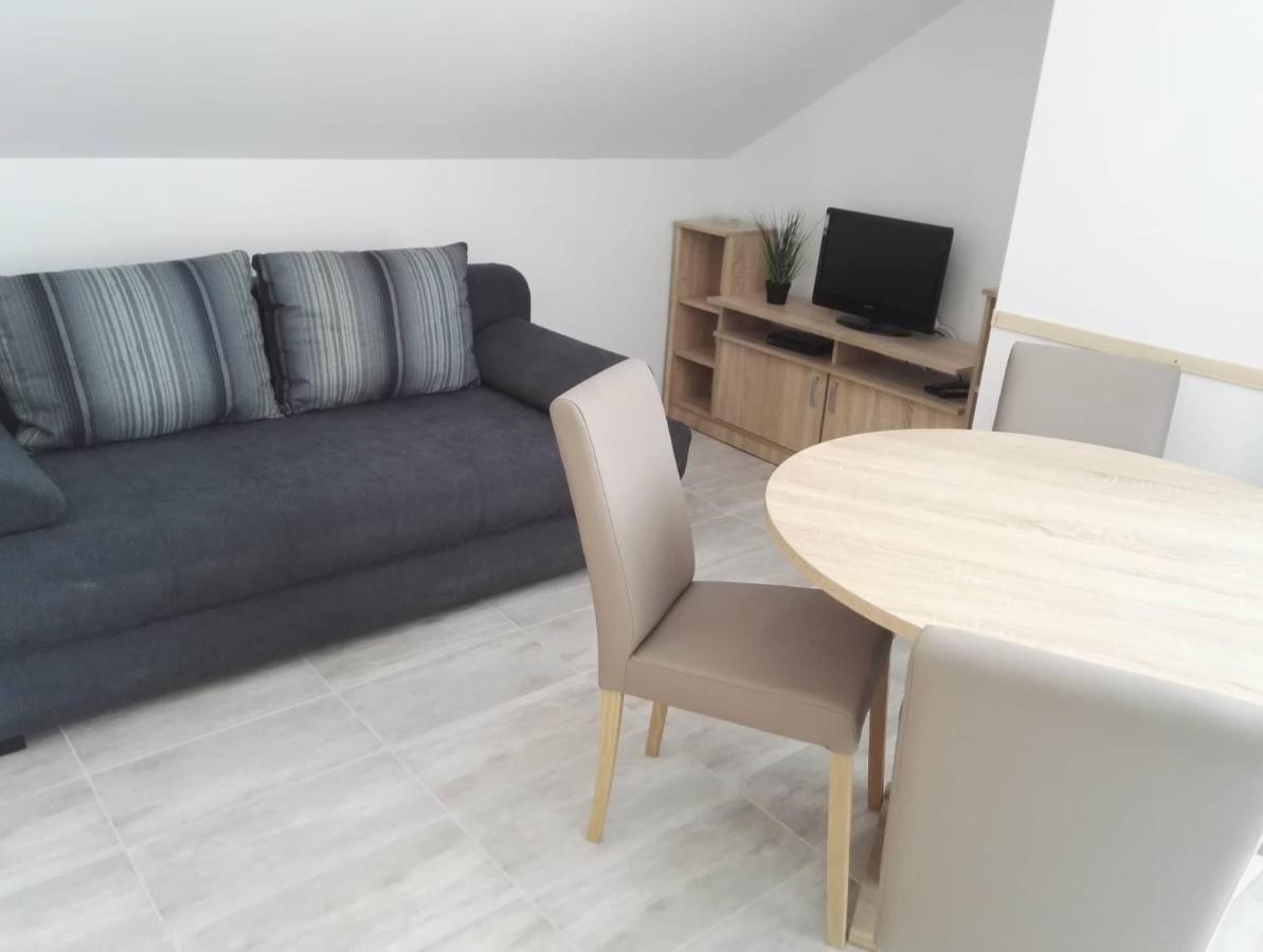 Apartment Niva 닌 외부 사진